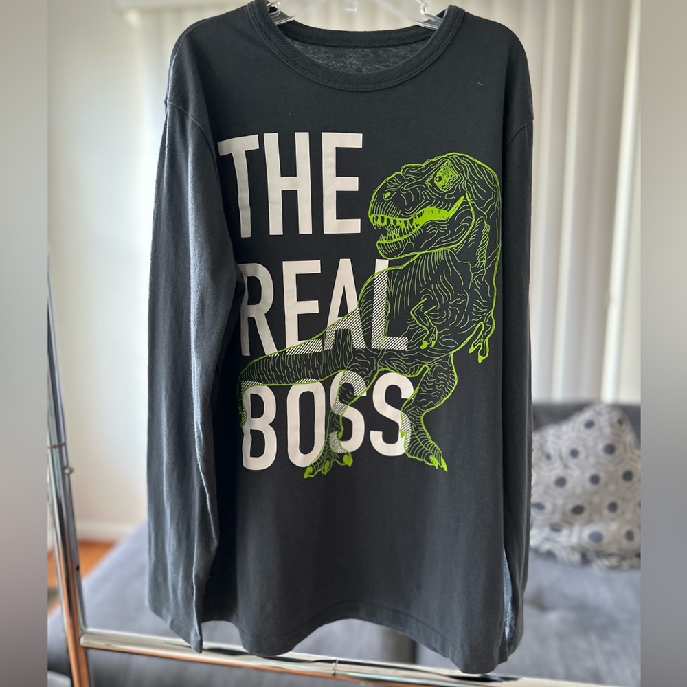 The Children’s Place Boys Long Sleeve Graphic Tee   Color Grey   Size L